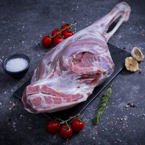 فخذ ماعز بالعظم هندي