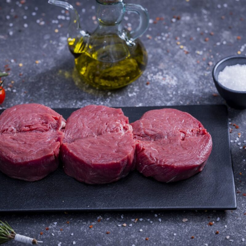 ستيك فتايل عجل متبل للشوي - fresh from The Meat Master Butchery