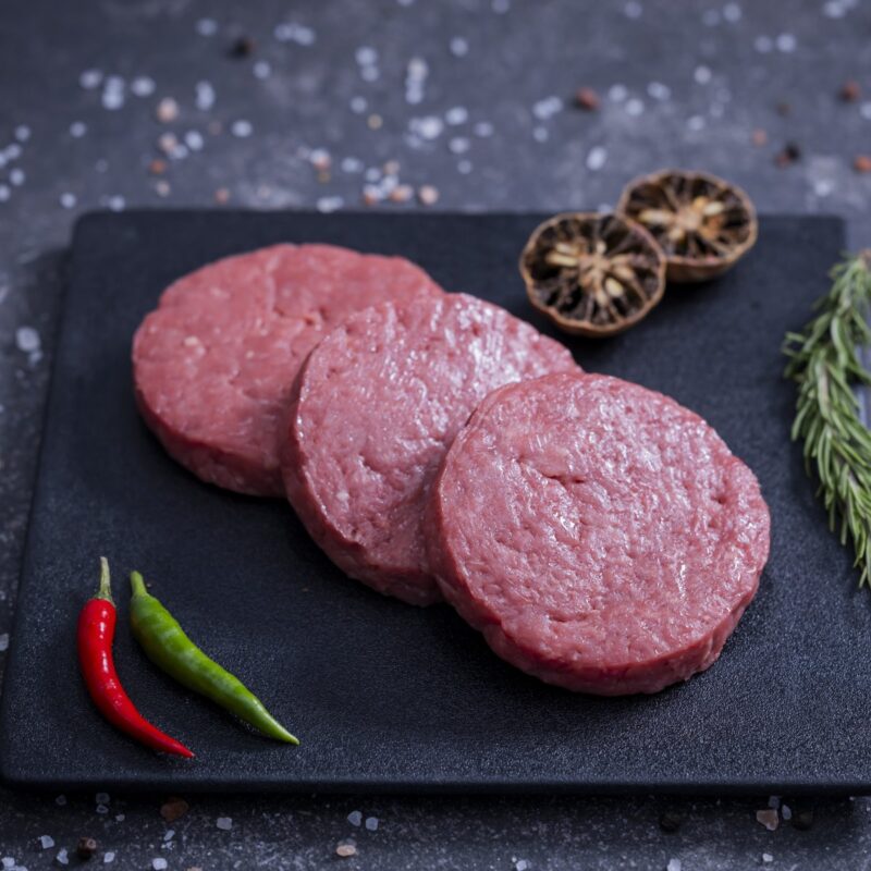 برغر عجل محلي - fresh from The Meat Master Butchery